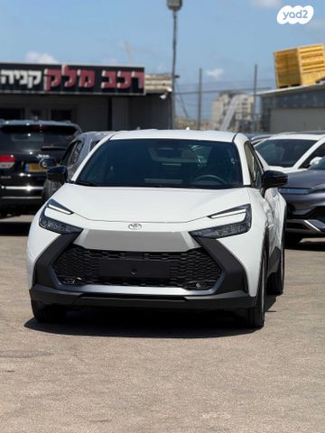 מודעת רכב טויוטה C-HR