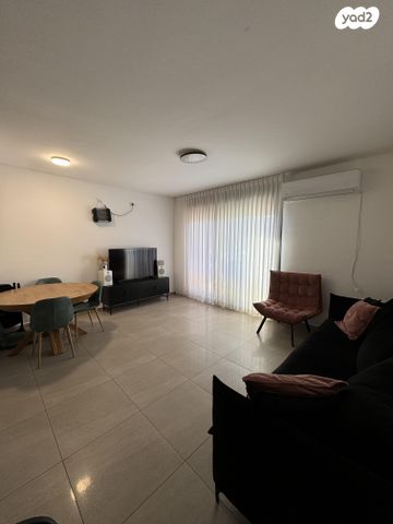 הרב צדקה 16