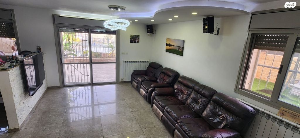 דירת גן, שמחת כהן 25, חומת שמואל, הר חומה, ירושלים