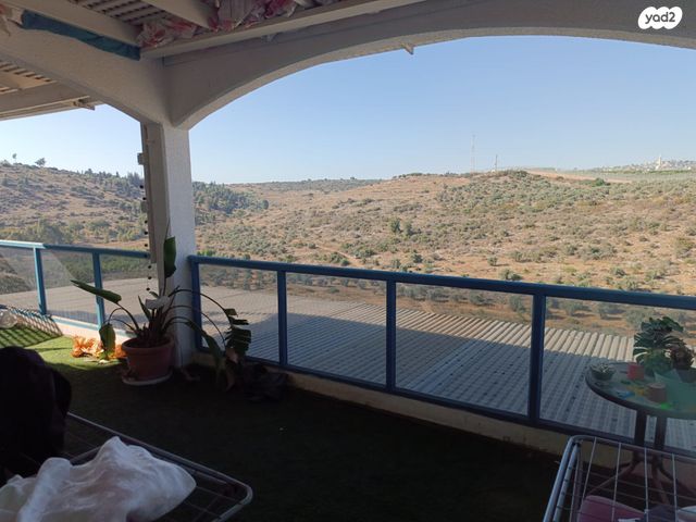 דירה, הזית 79, אורנית, אורנית