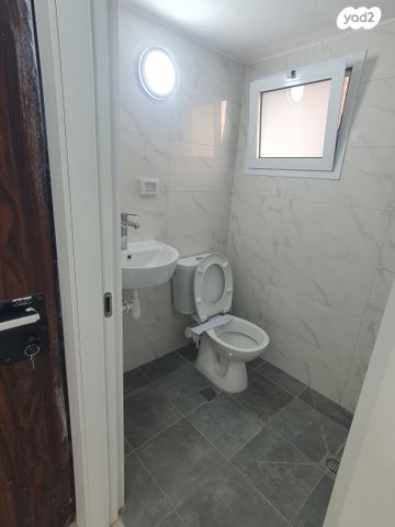 דירה, וייצמן 42, עמידר, בת ים