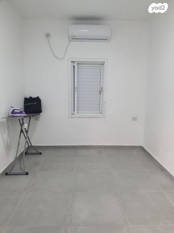 דירה, וייצמן 42, עמידר, בת ים