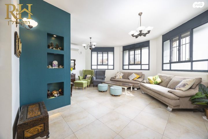 בית פרטי/ קוטג', גבעת זאב