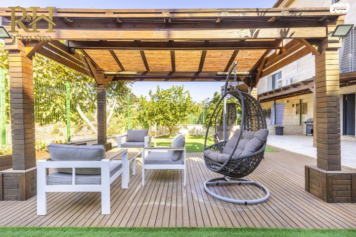 בית פרטי/ קוטג', קרית יערים, גבעת זאב