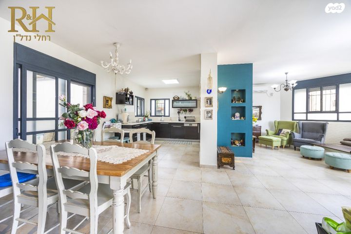 בית פרטי/ קוטג', גבעת זאב