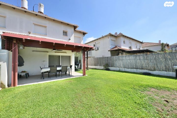 דו משפחתי, שמואל נחמיאס, שמורת מליבו, נס ציונה