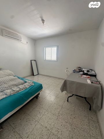 דו משפחתי, התאנה, מרכז שפירא