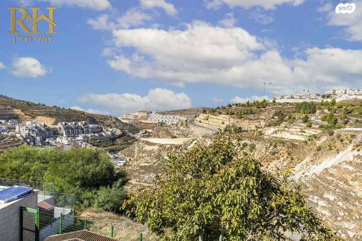 בית פרטי/ קוטג', קרית יערים, גבעת זאב