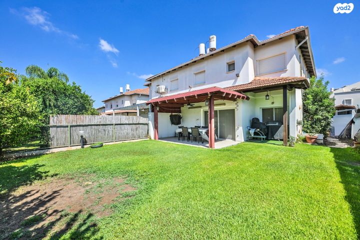 דו משפחתי, שמואל נחמיאס, שמורת מליבו, נס ציונה