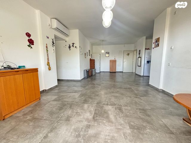 דירת גן, מגדל העמק