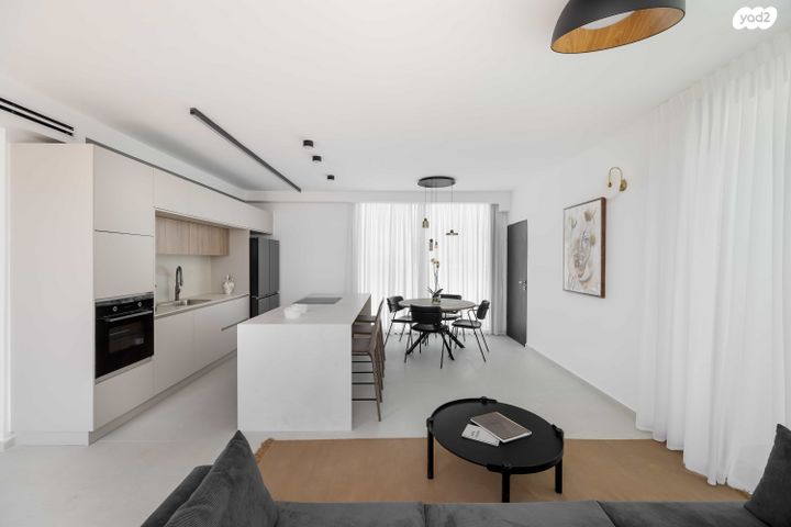 שדרות ירושלים 48