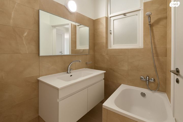 דירה, דרך ההגנה 130, נווה ברבור, כפר שלם מערב, תל אביב יפו