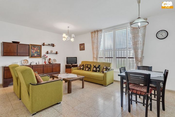 דירה, איתמר בן אב"י, רמב"ם, ראשון לציון