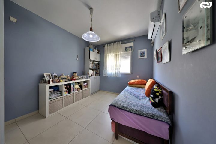 דו משפחתי, תאנה, אלמוגים, קרית ים