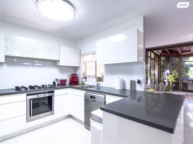 בית פרטי/ קוטג', האצ"ל 7, רובע ב', אריאל