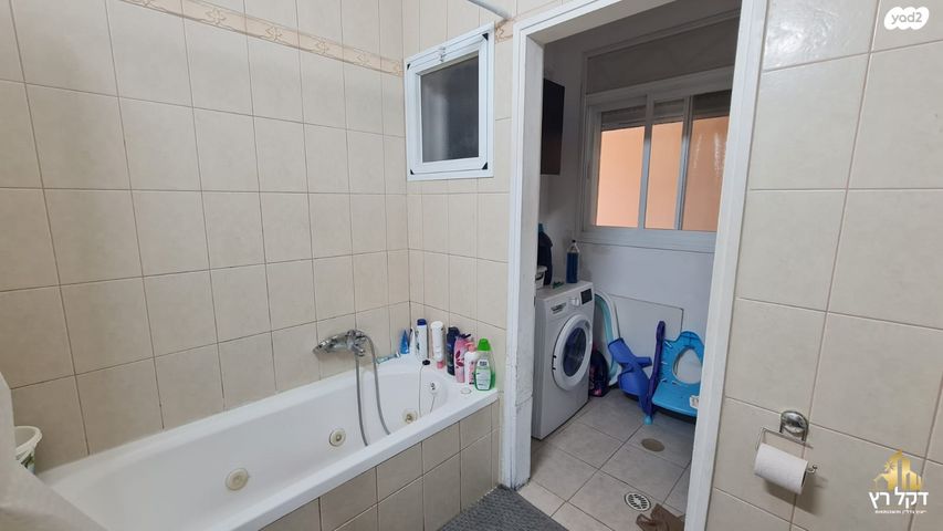 דירה, אברהם דנינו, אברהם דנינו, בן גוריון, עכו