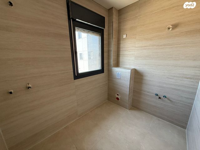 דירה, שדרות בן אב"י 42, נוף הטיילת, נתניה