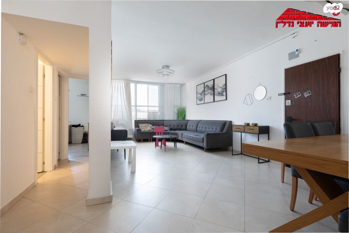 דירה, איתמר בן אב"י, רמב"ם, ראשון לציון