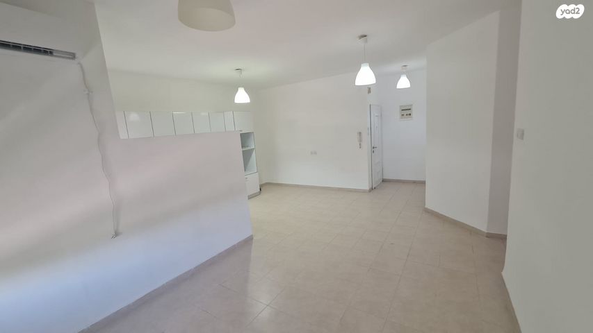 דירה, בן גוריון, קרית אתא