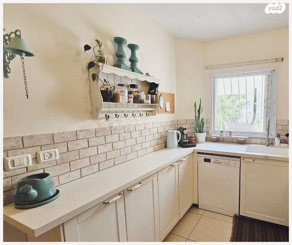 דירת גן, ברקן, סביוני הכפר, כפר סבא