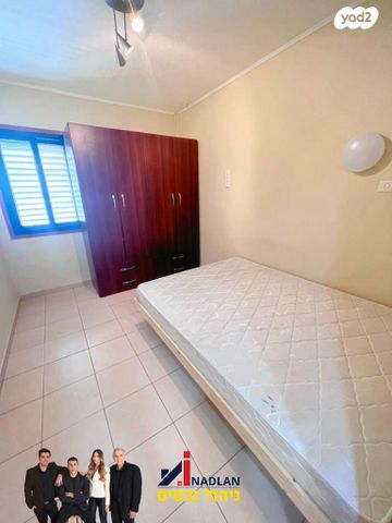 דירה, יחיאל וייסנברג, קנדי, אור עקיבא