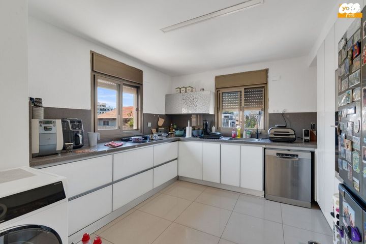 דירה, רמז, מערב ותיק, ראשון לציון