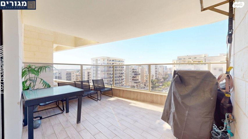 דירה, הנביאים, בית וגן, קרית אתא