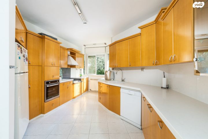 דו משפחתי, ירושלים