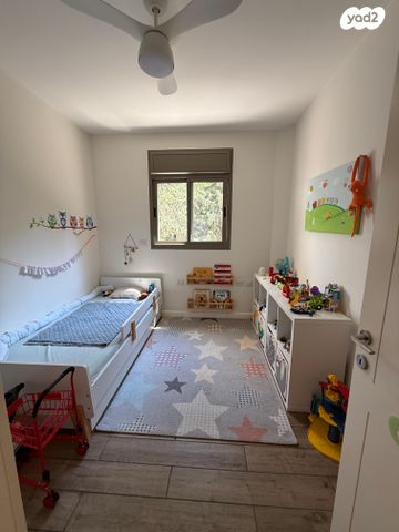 דירה, הרצליה