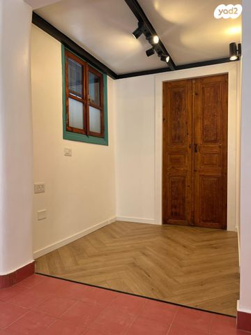 דו משפחתי, בצלאל לונדון, עג'מי, גבעת העליה, תל אביב יפו