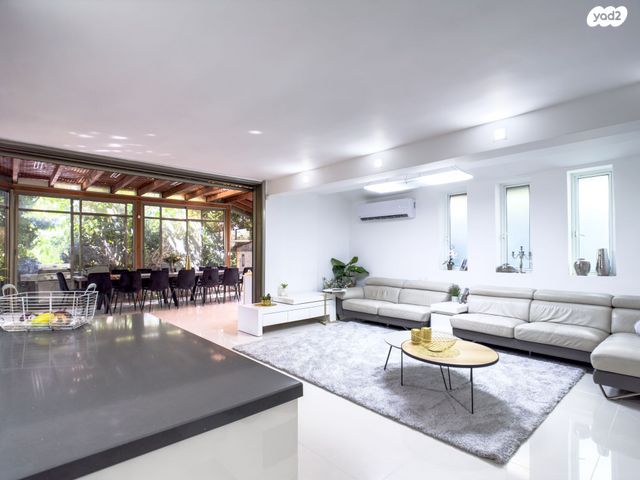 בית פרטי/ קוטג', האצ"ל 7, רובע ב', אריאל