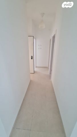 דירה, בן גוריון, קרית אתא