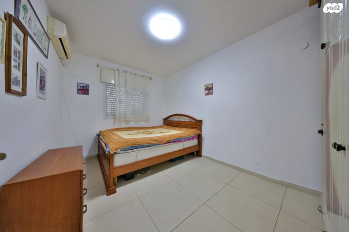 דו משפחתי, תאנה, אלמוגים, קרית ים