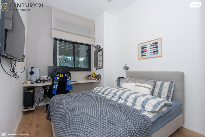 דירת גן, הרצליה הירוקה, נווה עובד, הרצליה