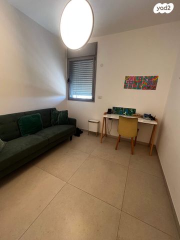 דירה, ש"י עגנון, שיכון רסקו, קרית אונו