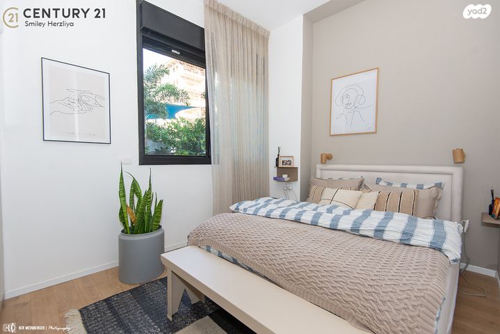 דירת גן, הרצליה הירוקה, נווה עובד, הרצליה