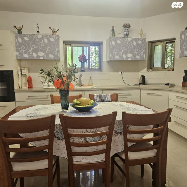 בית פרטי/ קוטג', קרית יערים, גבעת זאב