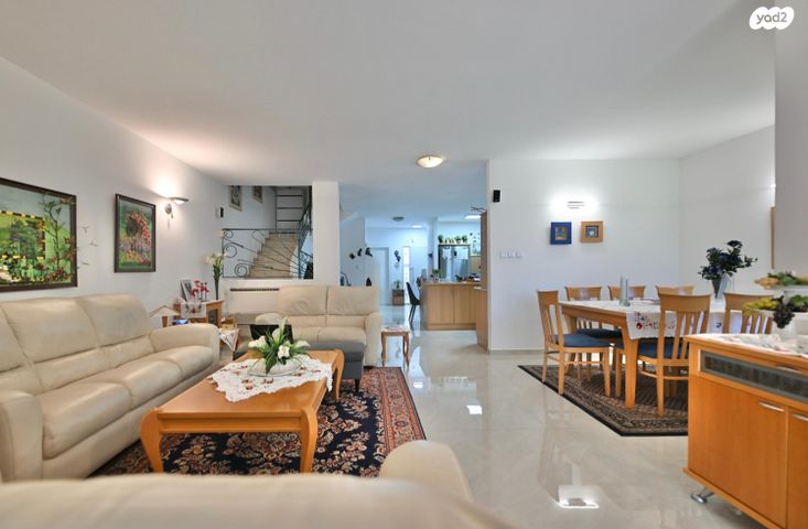 דו משפחתי, שמואל נחמיאס, שמורת מליבו, נס ציונה