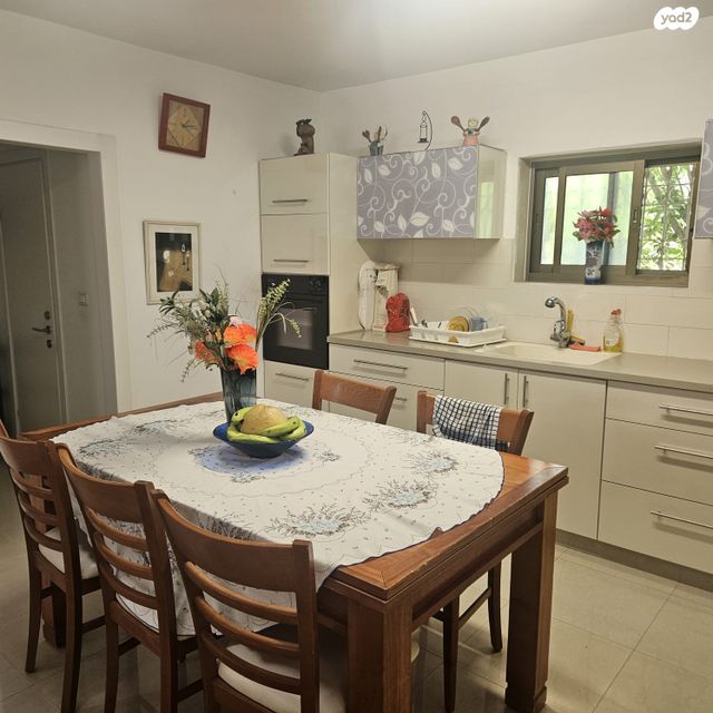 בית פרטי/ קוטג', קרית יערים, גבעת זאב