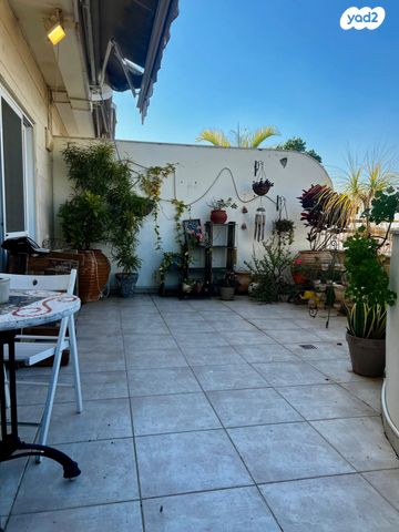 דופלקס, המעלות, ותיקים, כפר סבא