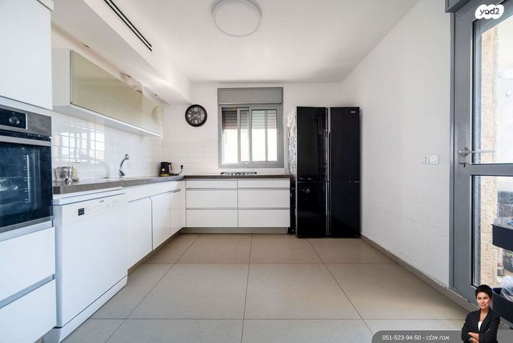 גג/ פנטהאוז, גרטרוד עליון, פסגות אפק, ראש העין