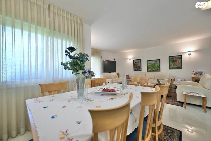 דו משפחתי, שמואל נחמיאס, שמורת מליבו, נס ציונה