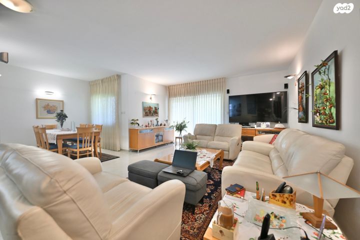 דו משפחתי, שמואל נחמיאס, שמורת מליבו, נס ציונה