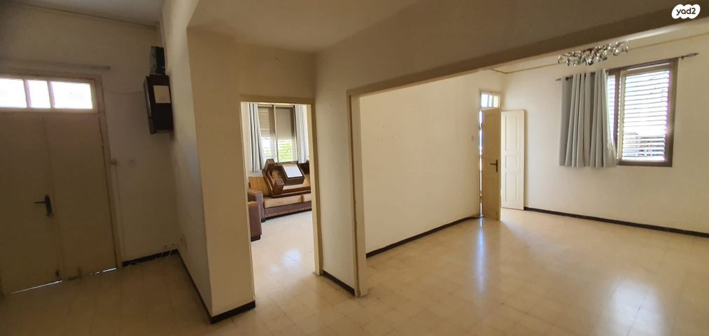 דירה, אל מותנבי, עבאס, חיפה