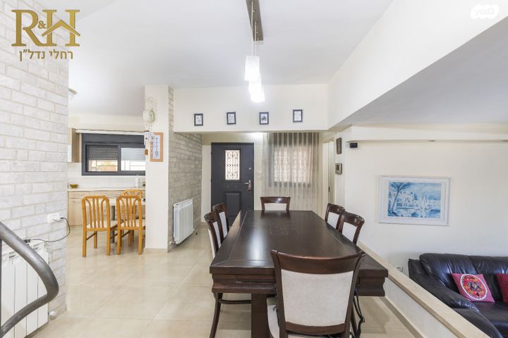 בית פרטי/ קוטג', קרית יערים, גבעת זאב