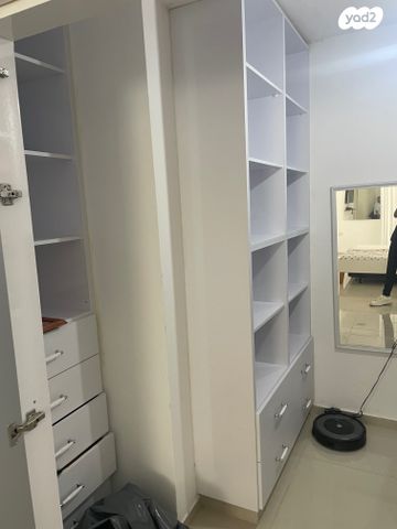 דו משפחתי, קרית מלאכי