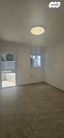 טריפלקס, ד"ר נחום שימקין, רמת בגין, חיפה