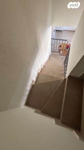 גג/ פנטהאוז, הדר גנים, פתח תקווה