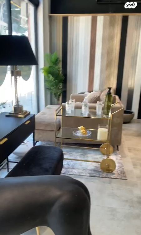 חנויות/ שטח מסחרי, שדרות ירושלים 74, צהלון, שיכוני חסכון, תל אביב יפו