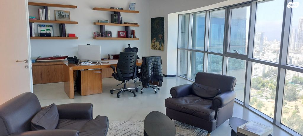 משרדים, רמת גן